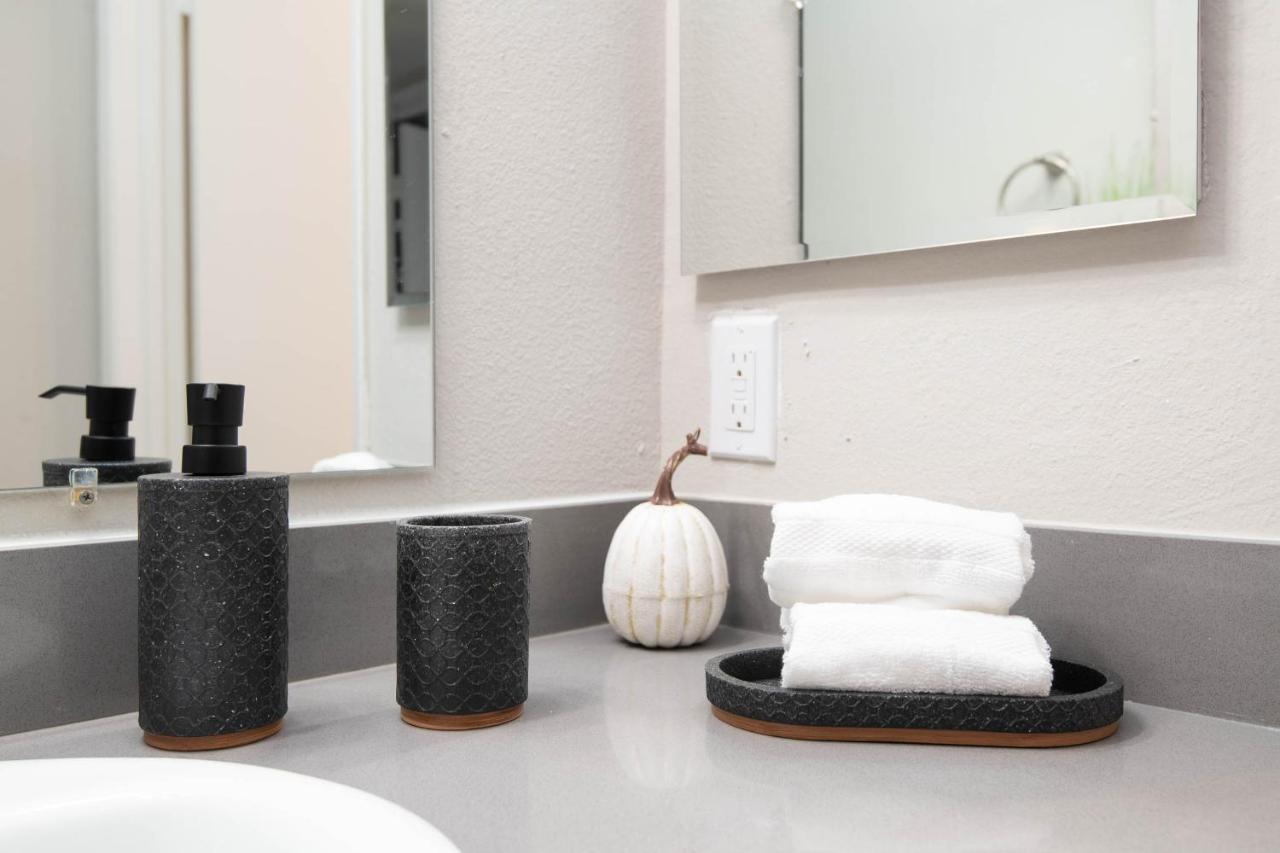 Luxury One Bedroom Apartments Free Parking&Pool Los Ángeles Exterior foto